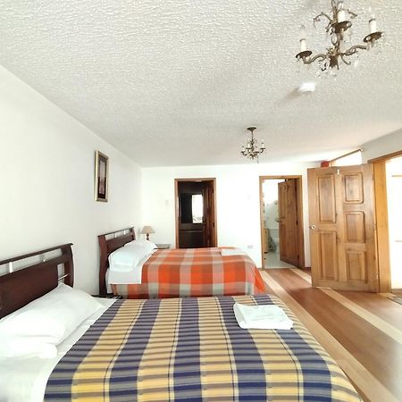 Great Location Bed And Breakfast Латакунга Екстериор снимка
