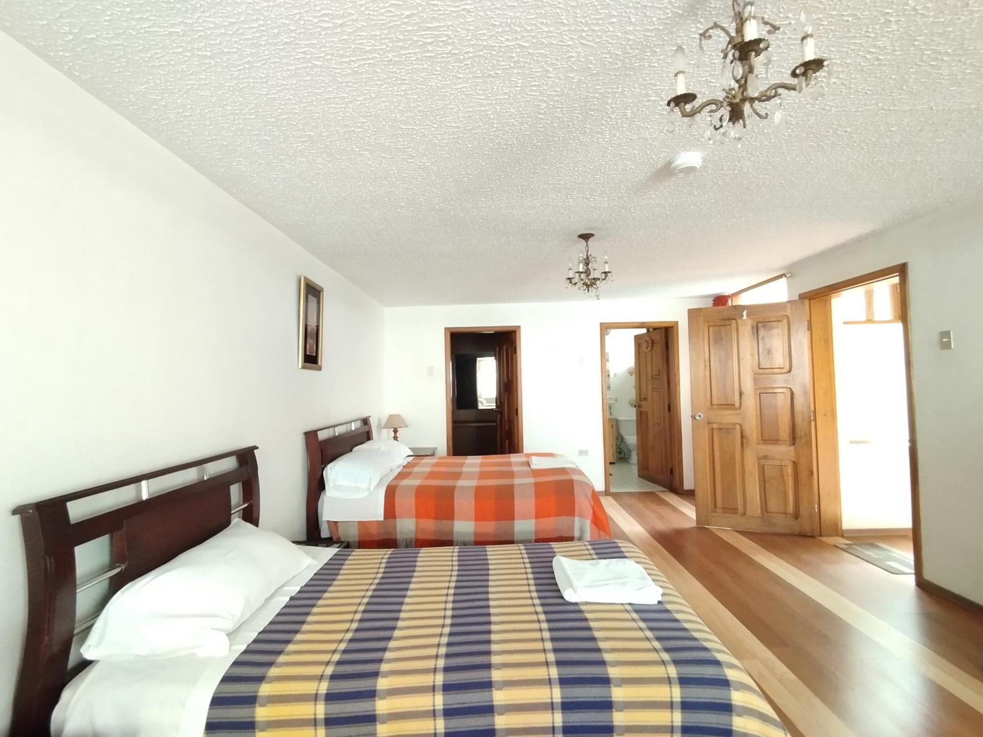 Great Location Bed And Breakfast Латакунга Екстериор снимка